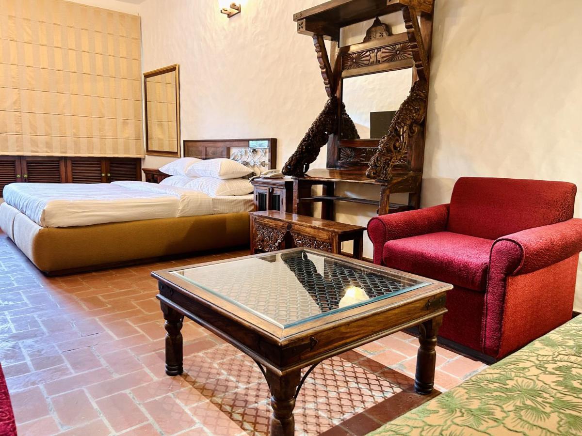 The Kaptain'S Retreat Chandīgarh 외부 사진